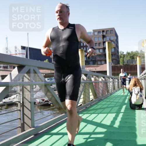 09.08.2026 - GEWOBA Citytriathlon Bremen Yannick Fuchs http://msf.ph/oto/9931854 09.08.2026 10:18:15 Schwimmen 288, 303, 350, 388, 396, 478, 529 meine-sportfotos.de
