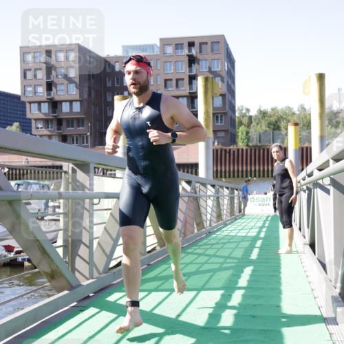 09.08.2026 - GEWOBA Citytriathlon Bremen Yannick Fuchs http://msf.ph/oto/9931874 09.08.2026 10:18:38 Schwimmen 311, 317, 320, 334, 337, 355 meine-sportfotos.de