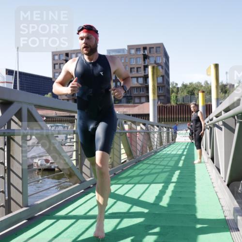 09.08.2026 - GEWOBA Citytriathlon Bremen Yannick Fuchs http://msf.ph/oto/9931876 09.08.2026 10:18:38 Schwimmen 311, 317, 320, 334, 337, 355 meine-sportfotos.de