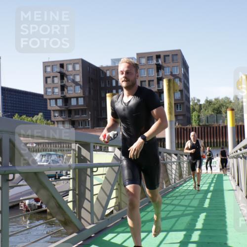 09.08.2026 - GEWOBA Citytriathlon Bremen Yannick Fuchs http://msf.ph/oto/9931882 09.08.2026 10:19:00 Schwimmen 294, 299, 304, 328, 406, 408, 465, 479 meine-sportfotos.de