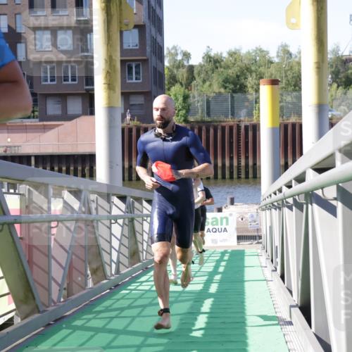 09.08.2026 - GEWOBA Citytriathlon Bremen Yannick Fuchs http://msf.ph/oto/9931911 09.08.2026 10:19:18 Schwimmen 304, 366, 374, 382, 406, 516, 519, 520 meine-sportfotos.de