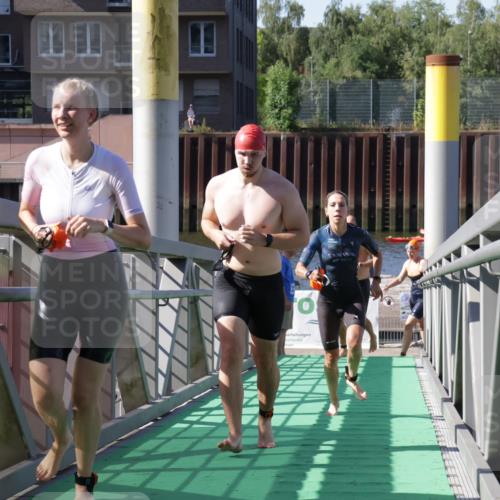 09.08.2026 - GEWOBA Citytriathlon Bremen Yannick Fuchs http://msf.ph/oto/9931931 09.08.2026 10:19:29 Schwimmen 305, 353, 366, 374, 382, 443, 517, 519, 520 meine-sportfotos.de
