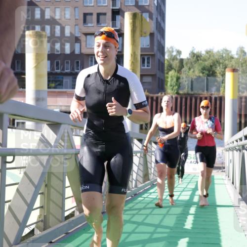09.08.2026 - GEWOBA Citytriathlon Bremen Yannick Fuchs http://msf.ph/oto/9931946 09.08.2026 10:19:39 Schwimmen 305, 344, 353, 407, 430, 443, 456, 490, 515, 517, 520 meine-sportfotos.de