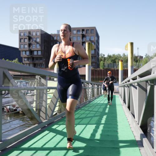 09.08.2026 - GEWOBA Citytriathlon Bremen Yannick Fuchs http://msf.ph/oto/9931956 09.08.2026 10:19:42 Schwimmen 305, 344, 353, 407, 430, 443, 456, 490, 497, 515, 517 meine-sportfotos.de
