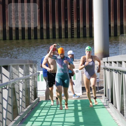 09.08.2026 - GEWOBA Citytriathlon Bremen Yannick Fuchs http://msf.ph/oto/9932077 09.08.2026 10:21:21 Schwimmen 331, 446, 457, 462, 472, 492 meine-sportfotos.de