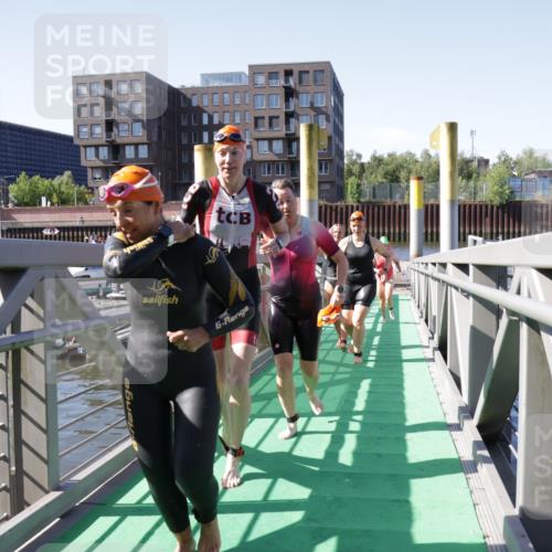 09.08.2026 - GEWOBA Citytriathlon Bremen Yannick Fuchs http://msf.ph/oto/9932189 09.08.2026 10:22:03 Schwimmen 221, 461, 467, 477, 483, 487, 495, 501, 508, 514, 532 meine-sportfotos.de