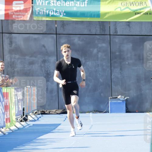 09.08.2026 - GEWOBA Citytriathlon Bremen Yannick Fuchs http://msf.ph/oto/9932193 09.08.2026 11:07:53 Ziel 310 meine-sportfotos.de