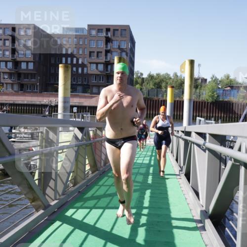 09.08.2026 - GEWOBA Citytriathlon Bremen Yannick Fuchs http://msf.ph/oto/9932228 09.08.2026 10:22:22 Schwimmen 7, 59, 125, 221, 419, 448, 460, 487, 493, 510 meine-sportfotos.de