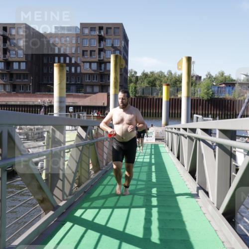 09.08.2026 - GEWOBA Citytriathlon Bremen Yannick Fuchs http://msf.ph/oto/9932367 09.08.2026 10:23:09 Schwimmen 63, 455, 471, 473, 480, 509, 527 meine-sportfotos.de