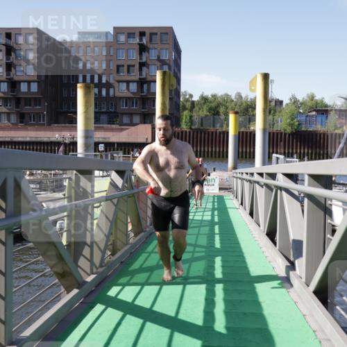 09.08.2026 - GEWOBA Citytriathlon Bremen Yannick Fuchs http://msf.ph/oto/9932369 09.08.2026 10:23:10 Schwimmen 63, 455, 471, 473, 480, 509, 527 meine-sportfotos.de