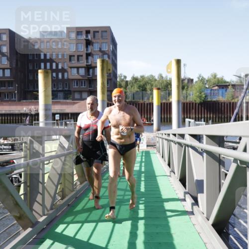 09.08.2026 - GEWOBA Citytriathlon Bremen Yannick Fuchs http://msf.ph/oto/9932396 09.08.2026 10:23:26 Schwimmen 243, 420, 423, 436, 530 meine-sportfotos.de