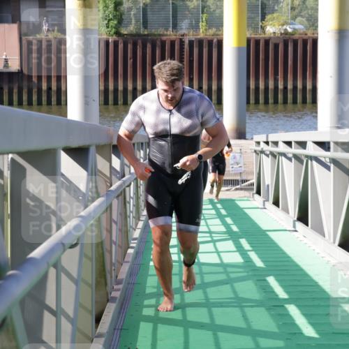 09.08.2026 - GEWOBA Citytriathlon Bremen Yannick Fuchs http://msf.ph/oto/9932449 09.08.2026 10:24:01 Schwimmen 131, 215, 425, 451, 521 meine-sportfotos.de