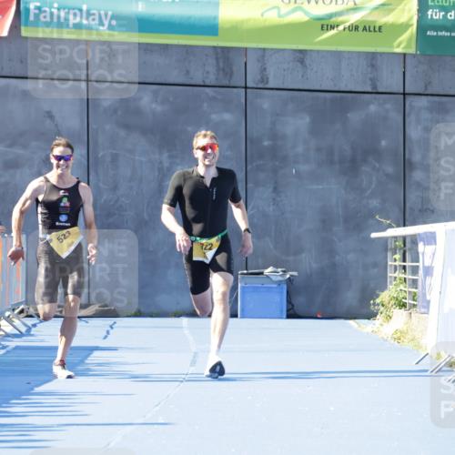 09.08.2026 - GEWOBA Citytriathlon Bremen Yannick Fuchs http://msf.ph/oto/9932564 09.08.2026 11:15:51 Ziel 322, 523 meine-sportfotos.de