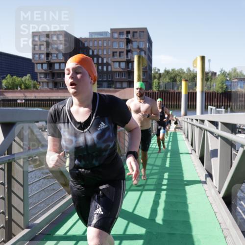 09.08.2026 - GEWOBA Citytriathlon Bremen Yannick Fuchs http://msf.ph/oto/9932594 09.08.2026 10:24:58 Schwimmen 3, 17, 89, 99, 109, 119, 143, 175, 177, 235, 434, 491, 512 meine-sportfotos.de