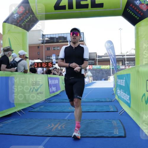 09.08.2026 - GEWOBA Citytriathlon Bremen Yannick Fuchs http://msf.ph/oto/9932635 09.08.2026 11:16:20 Ziel 291, 348 meine-sportfotos.de