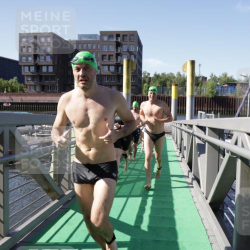 09.08.2026 - GEWOBA Citytriathlon Bremen Yannick Fuchs http://msf.ph/oto/9932665 09.08.2026 10:25:21 Schwimmen 37, 41, 95, 107, 113, 123, 137, 157, 163, 201, 225, 229, 431 meine-sportfotos.de