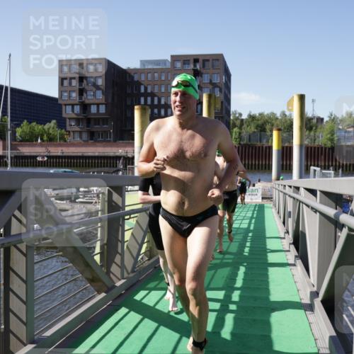 09.08.2026 - GEWOBA Citytriathlon Bremen Yannick Fuchs http://msf.ph/oto/9932671 09.08.2026 10:25:22 Schwimmen 41, 95, 107, 113, 137, 157, 163, 201, 225, 229, 431 meine-sportfotos.de