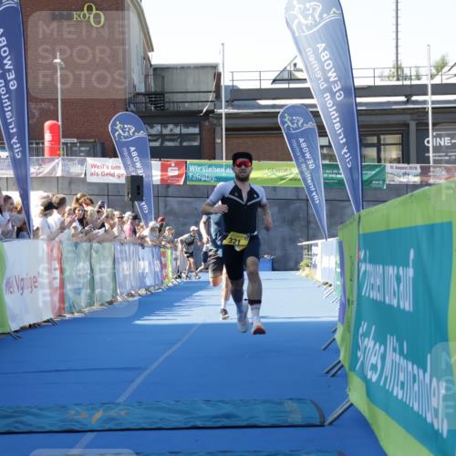 09.08.2026 - GEWOBA Citytriathlon Bremen Yannick Fuchs http://msf.ph/oto/9932691 09.08.2026 11:16:47 Ziel 131, 321 meine-sportfotos.de