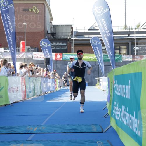 09.08.2026 - GEWOBA Citytriathlon Bremen Yannick Fuchs http://msf.ph/oto/9932694 09.08.2026 11:16:47 Ziel 131, 321 meine-sportfotos.de