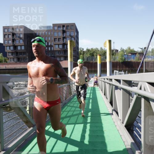 09.08.2026 - GEWOBA Citytriathlon Bremen Yannick Fuchs http://msf.ph/oto/9932702 09.08.2026 10:25:32 Schwimmen 15, 67, 95, 113, 137, 151, 157, 163, 187, 201, 211, 225, 229, 431 meine-sportfotos.de