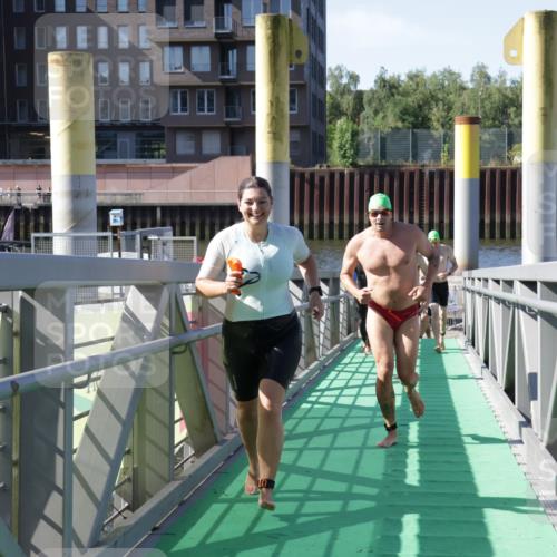 09.08.2026 - GEWOBA Citytriathlon Bremen Yannick Fuchs http://msf.ph/oto/9932741 09.08.2026 10:25:44 Schwimmen 15, 43, 57, 67, 129, 151, 181, 187, 211, 422, 485, 525 meine-sportfotos.de