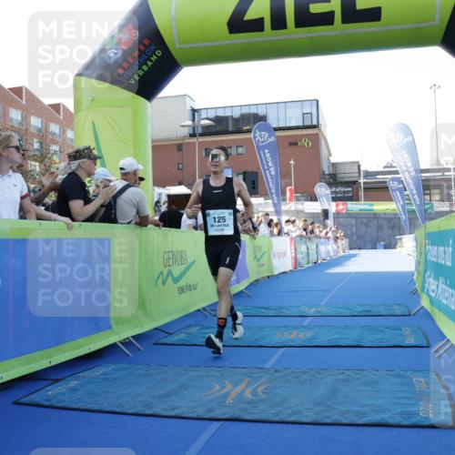 09.08.2026 - GEWOBA Citytriathlon Bremen Yannick Fuchs http://msf.ph/oto/9932778 09.08.2026 11:17:03 Ziel 125, 296 meine-sportfotos.de