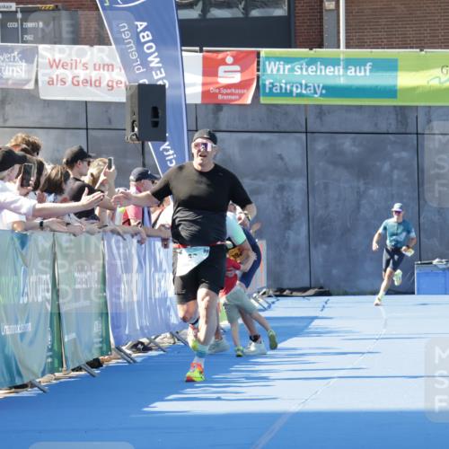 09.08.2026 - GEWOBA Citytriathlon Bremen Yannick Fuchs http://msf.ph/oto/9932839 09.08.2026 11:17:47 Ziel 59 meine-sportfotos.de