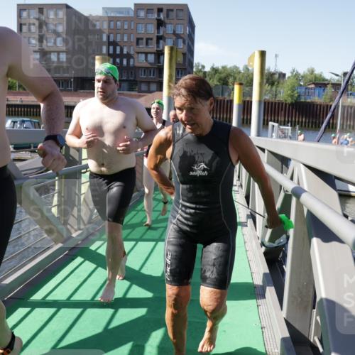 09.08.2026 - GEWOBA Citytriathlon Bremen Yannick Fuchs http://msf.ph/oto/9932843 09.08.2026 10:26:42 Schwimmen 9, 21, 23, 33, 35, 49, 61, 71, 127, 155, 189, 412, 475, 488 meine-sportfotos.de