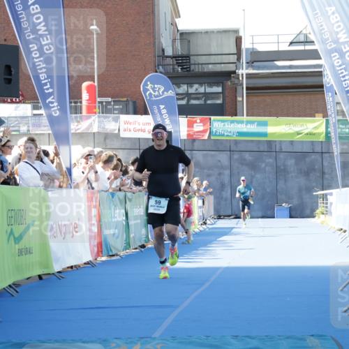 09.08.2026 - GEWOBA Citytriathlon Bremen Yannick Fuchs http://msf.ph/oto/9932844 09.08.2026 11:17:49 Ziel 59 meine-sportfotos.de