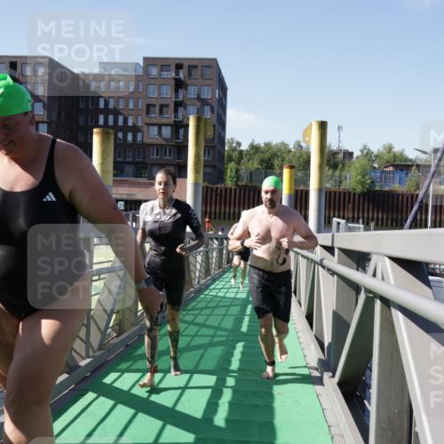 09.08.2026 - GEWOBA Citytriathlon Bremen Yannick Fuchs http://msf.ph/oto/9932924 09.08.2026 10:27:23 Schwimmen 11, 75, 77, 101, 149, 185, 199, 227, 247, 524 meine-sportfotos.de