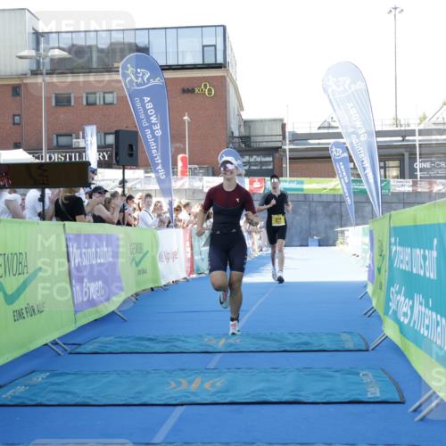 09.08.2026 - GEWOBA Citytriathlon Bremen Yannick Fuchs http://msf.ph/oto/9932927 09.08.2026 11:18:10 Ziel 318, 319, 463 meine-sportfotos.de