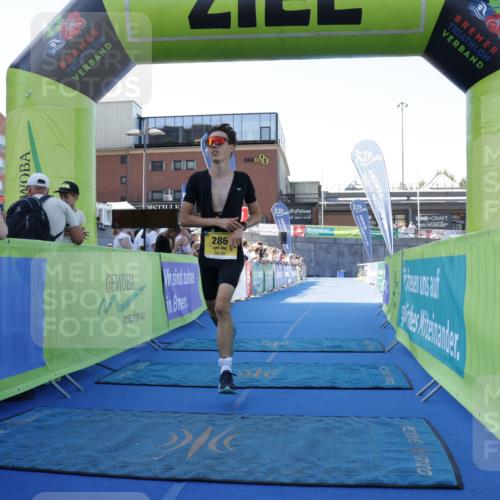 09.08.2026 - GEWOBA Citytriathlon Bremen Yannick Fuchs http://msf.ph/oto/9932975 09.08.2026 11:19:06 Ziel 286 meine-sportfotos.de