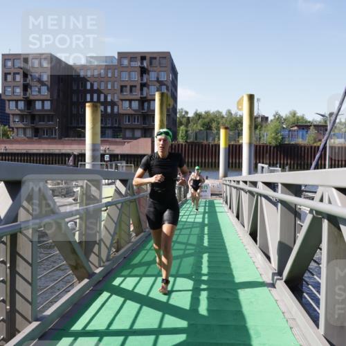 09.08.2026 - GEWOBA Citytriathlon Bremen Yannick Fuchs http://msf.ph/oto/9932979 09.08.2026 10:27:44 Schwimmen 45, 69, 73, 81, 183, 197, 237, 247 meine-sportfotos.de