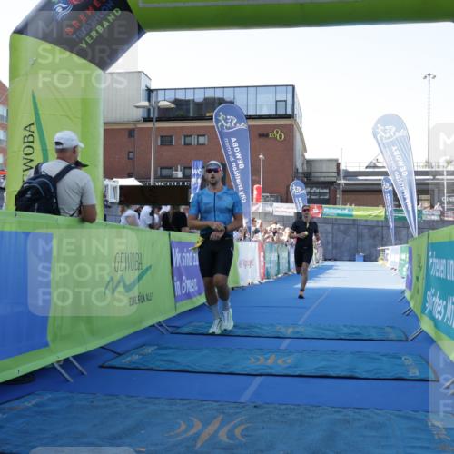 09.08.2026 - GEWOBA Citytriathlon Bremen Yannick Fuchs http://msf.ph/oto/9932998 09.08.2026 11:19:30 Ziel 402, 519 meine-sportfotos.de
