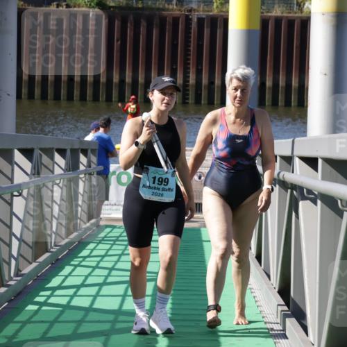 09.08.2026 - GEWOBA Citytriathlon Bremen Yannick Fuchs http://msf.ph/oto/9933021 09.08.2026 10:28:06 Schwimmen 159, 203 meine-sportfotos.de