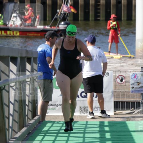 09.08.2026 - GEWOBA Citytriathlon Bremen Yannick Fuchs http://msf.ph/oto/9933029 09.08.2026 10:28:33 Schwimmen 245 meine-sportfotos.de