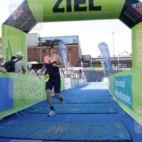 09.08.2026 - GEWOBA Citytriathlon Bremen Yannick Fuchs http://msf.ph/oto/9933064 09.08.2026 11:20:18 Ziel 323, 345 meine-sportfotos.de