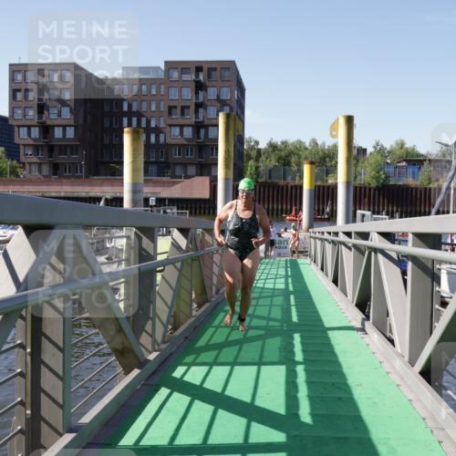 09.08.2026 - GEWOBA Citytriathlon Bremen Yannick Fuchs http://msf.ph/oto/9933105 09.08.2026 10:30:40 Schwimmen 79, 147, 213 meine-sportfotos.de