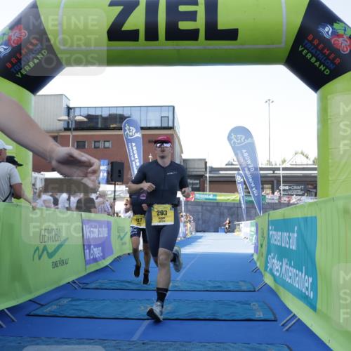 09.08.2026 - GEWOBA Citytriathlon Bremen Yannick Fuchs http://msf.ph/oto/9933124 09.08.2026 11:20:45 Ziel 293, 301, 427 meine-sportfotos.de