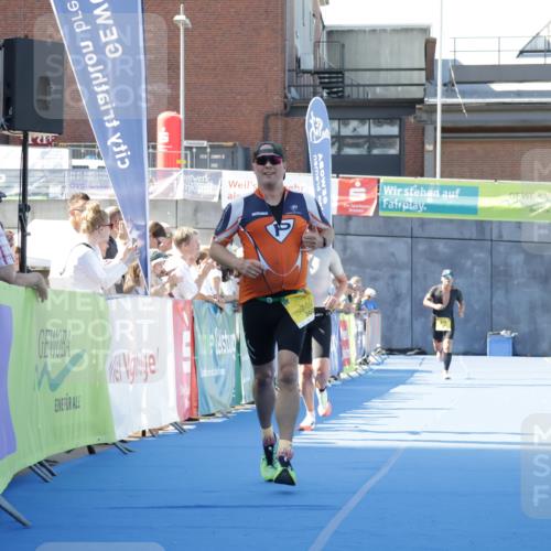 09.08.2026 - GEWOBA Citytriathlon Bremen Yannick Fuchs http://msf.ph/oto/9933182 09.08.2026 11:21:15 Ziel 478, 528 meine-sportfotos.de