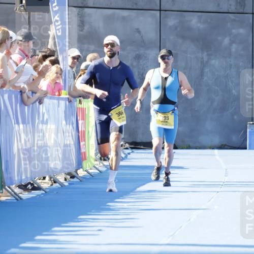 09.08.2026 - GEWOBA Citytriathlon Bremen Yannick Fuchs http://msf.ph/oto/9933202 09.08.2026 11:21:27 Ziel 366, 375, 393 meine-sportfotos.de