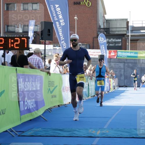 09.08.2026 - GEWOBA Citytriathlon Bremen Yannick Fuchs http://msf.ph/oto/9933206 09.08.2026 11:21:31 Ziel 366, 393 meine-sportfotos.de