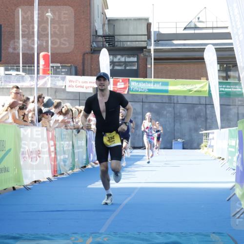 09.08.2026 - GEWOBA Citytriathlon Bremen Yannick Fuchs http://msf.ph/oto/9933264 09.08.2026 11:22:23 Ziel 304, 332, 465 meine-sportfotos.de