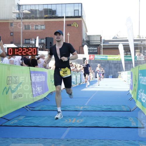 09.08.2026 - GEWOBA Citytriathlon Bremen Yannick Fuchs http://msf.ph/oto/9933270 09.08.2026 11:22:24 Ziel 304, 332, 465 meine-sportfotos.de
