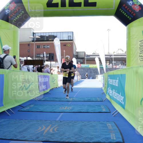 09.08.2026 - GEWOBA Citytriathlon Bremen Yannick Fuchs http://msf.ph/oto/9933321 09.08.2026 11:22:53 Ziel 81, 325, 328, 493 meine-sportfotos.de