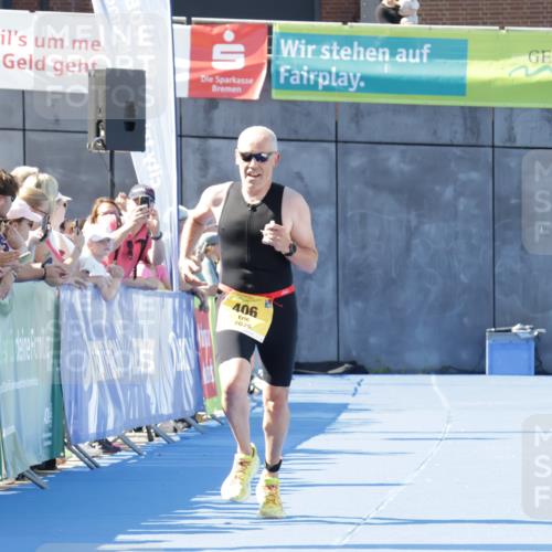 09.08.2026 - GEWOBA Citytriathlon Bremen Yannick Fuchs http://msf.ph/oto/9933334 09.08.2026 11:22:59 Ziel 406 meine-sportfotos.de