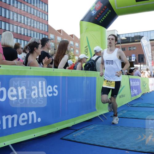 09.08.2026 - GEWOBA Citytriathlon Bremen Yannick Fuchs http://msf.ph/oto/9933406 09.08.2026 11:24:23 Ziel 241, 379, 413, 472 meine-sportfotos.de