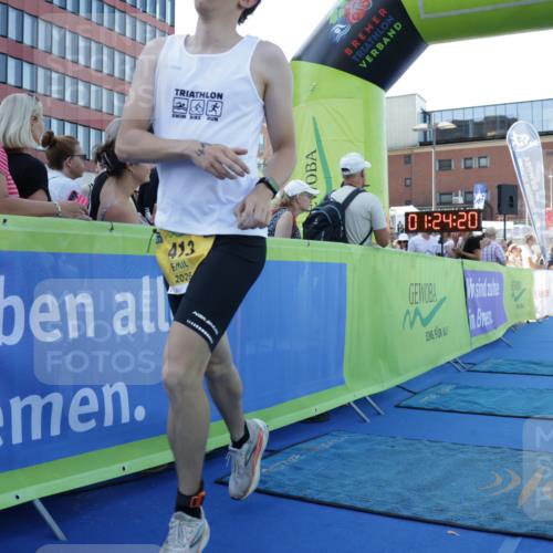 09.08.2026 - GEWOBA Citytriathlon Bremen Yannick Fuchs http://msf.ph/oto/9933409 09.08.2026 11:24:24 Ziel 241, 379, 413, 472 meine-sportfotos.de