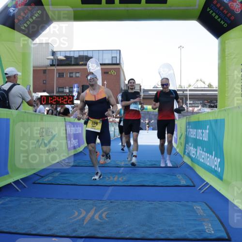09.08.2026 - GEWOBA Citytriathlon Bremen Yannick Fuchs http://msf.ph/oto/9933415 09.08.2026 11:24:26 Ziel 241, 379, 413, 472 meine-sportfotos.de