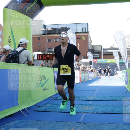 09.08.2026 - GEWOBA Citytriathlon Bremen Yannick Fuchs http://msf.ph/oto/9933444 09.08.2026 11:24:43 Ziel 43, 129, 383, 392, 398 meine-sportfotos.de